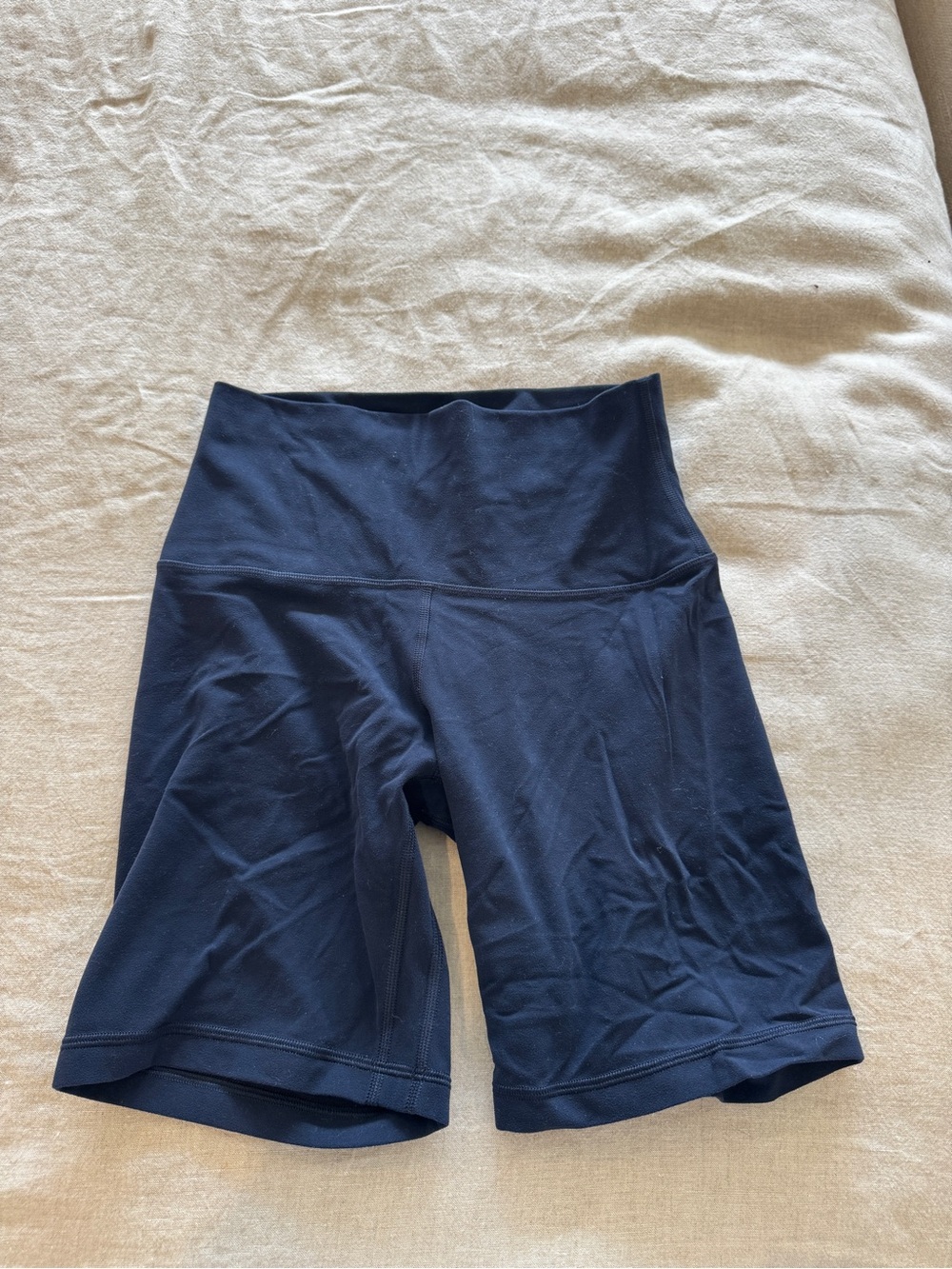 Aritzia 5” Biker Shorts